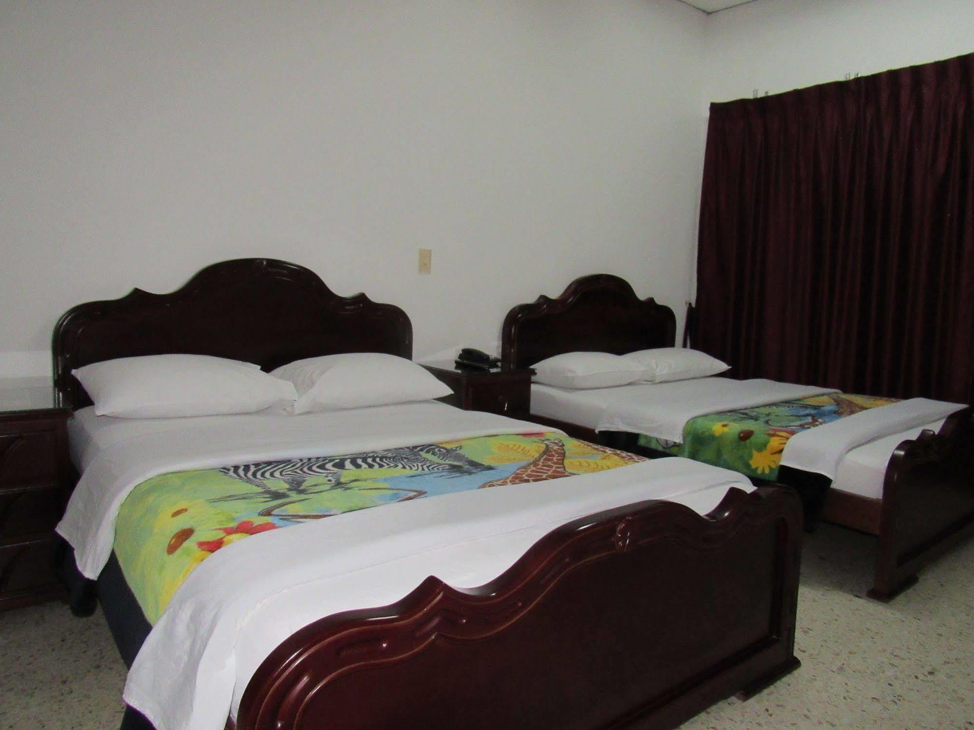 Hotel Ejecutivo Pereira Exteriör bild
